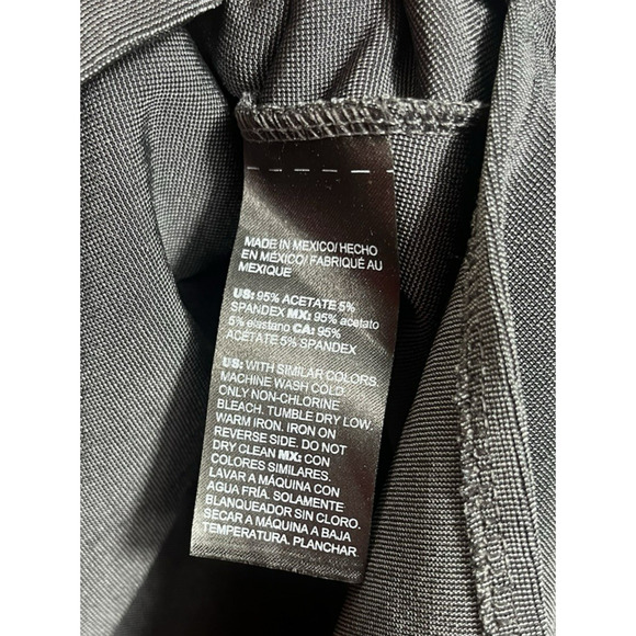 Chicos Travelers Flare Button Accent Sleeve Top Slinky Knit Gray Size 2 US Large - Picture 9 of 10